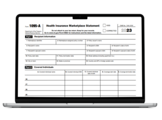 A laptop with a fillable 1095-A form